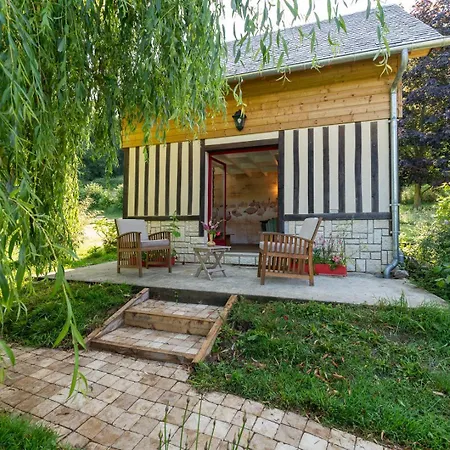 L'herbe Haute Готель типу 