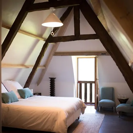 L'herbe Haute Bed & Breakfast 4*